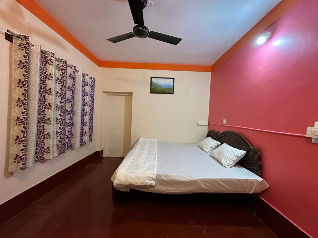 coffee island bedroom 3