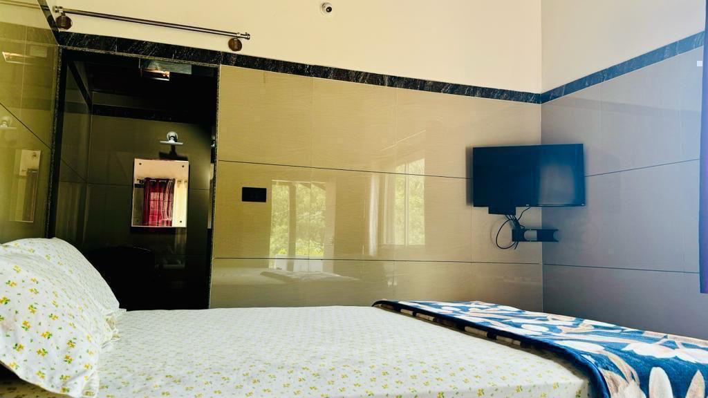 silver oak homestay bedroom2